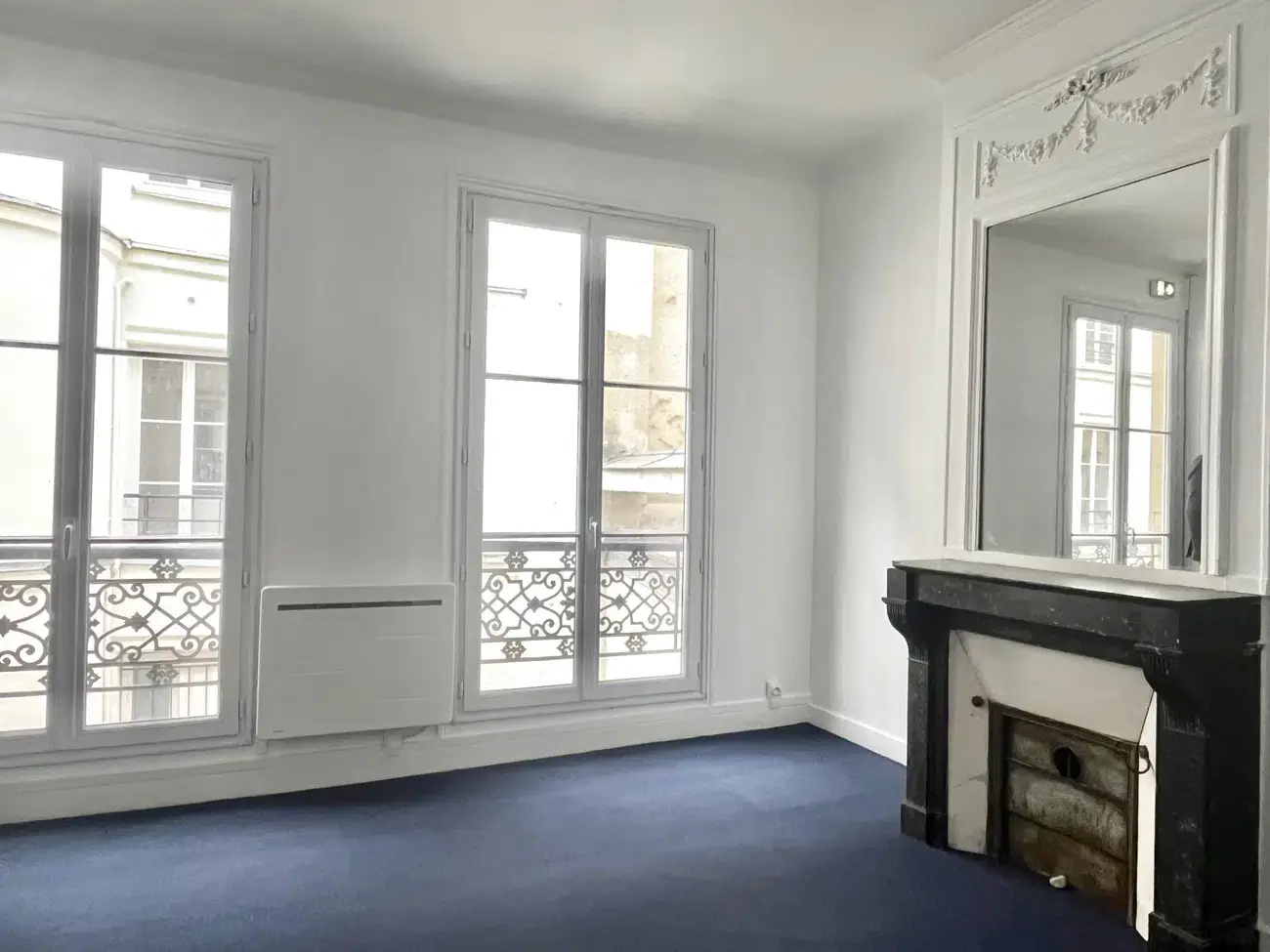 Office in Paris for lease Building Photo- Image 1 of 1