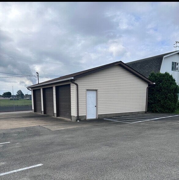 314 E Saltwork St, Elderton, PA 15736 314 E. Salt Work