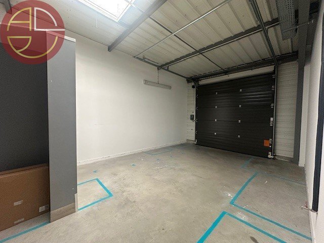 Industrial in Montrabé for lease Interior Photo- Image 1 of 8