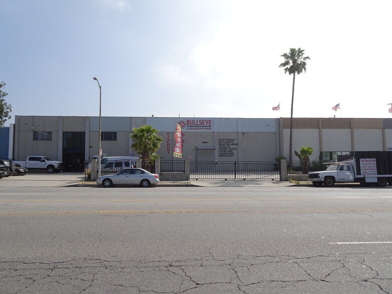 12923 Foothill Blvd Sylmar Ca 91342 Space
