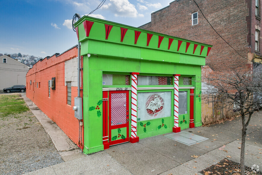 2526 E Carson St, Pittsburgh, PA for lease - Building Photo - Image 1 of 4