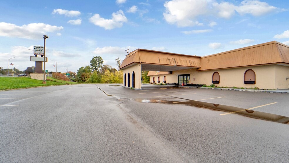 125 N Main St, Newark, NY for sale - Building Photo - Image 3 of 24