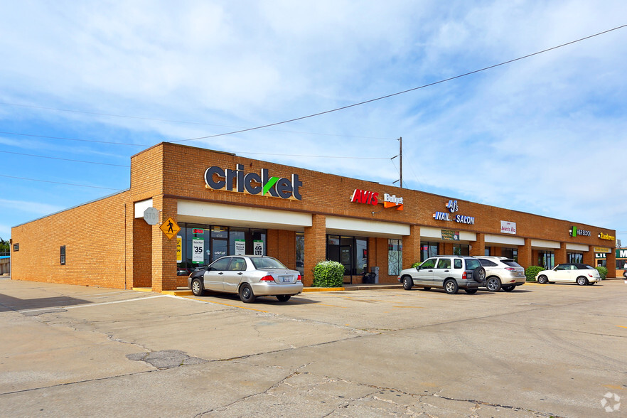 6706 NW Expressway St, Oklahoma City, OK for lease - Primary Photo - Image 1 of 5