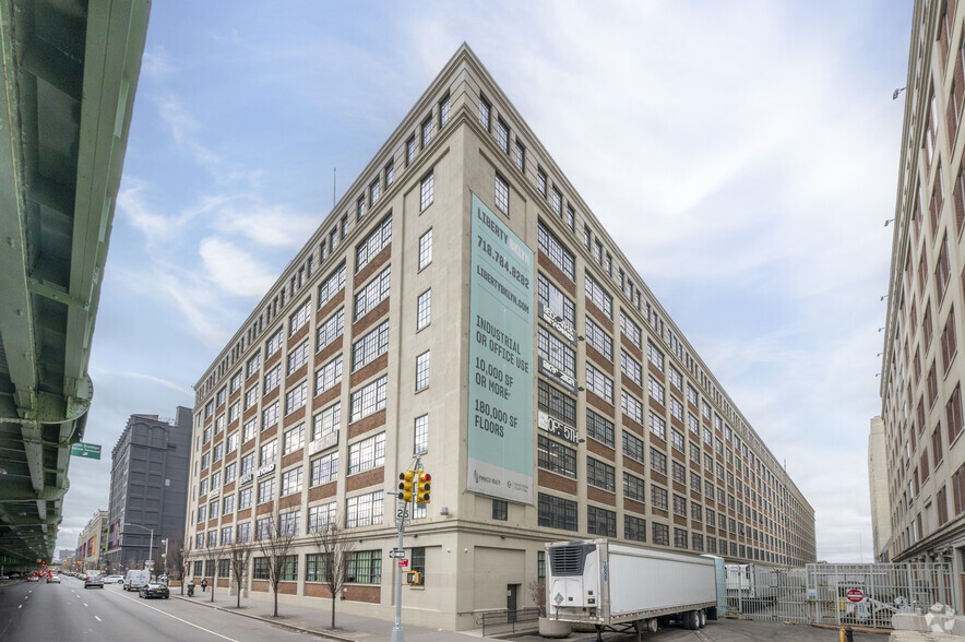 850 3rd Ave, Brooklyn, NY for lease - Building Photo - Image 1 of 8