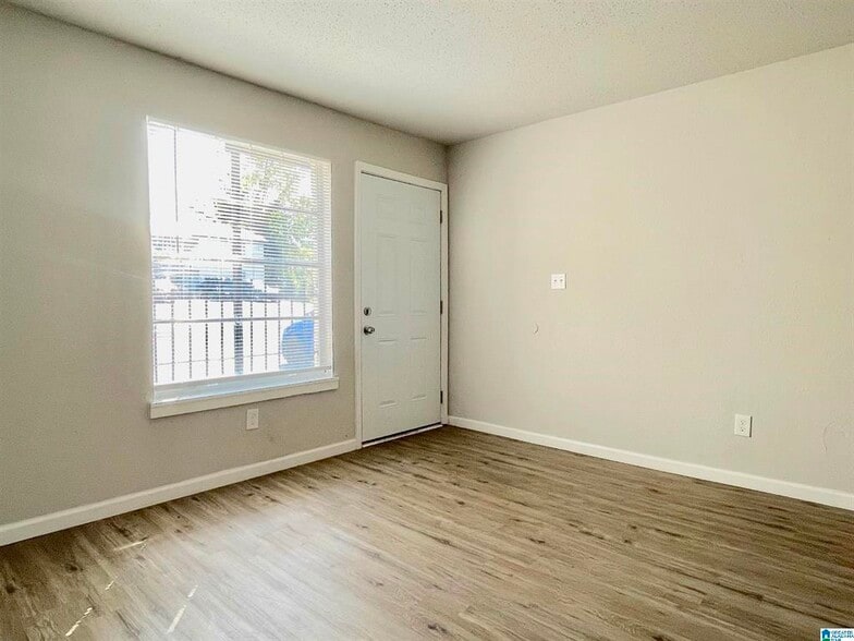 1609 6th St N, Birmingham, AL for sale - Building Photo - Image 3 of 34