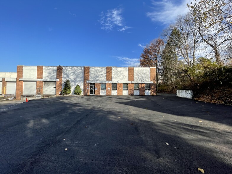 30 Lafayette Pl, Kenilworth, NJ for lease - Building Photo - Image 1 of 7