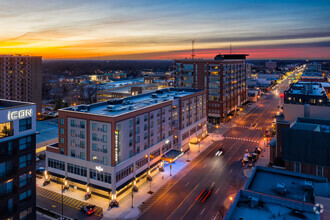 400 N Main St, Royal Oak, MI - aerial  map view