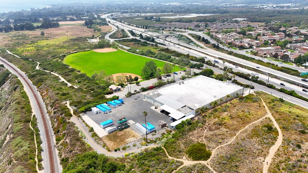 6155 Carpinteria Ave, Carpinteria, CA for lease - Aerial - Image 2 of 10