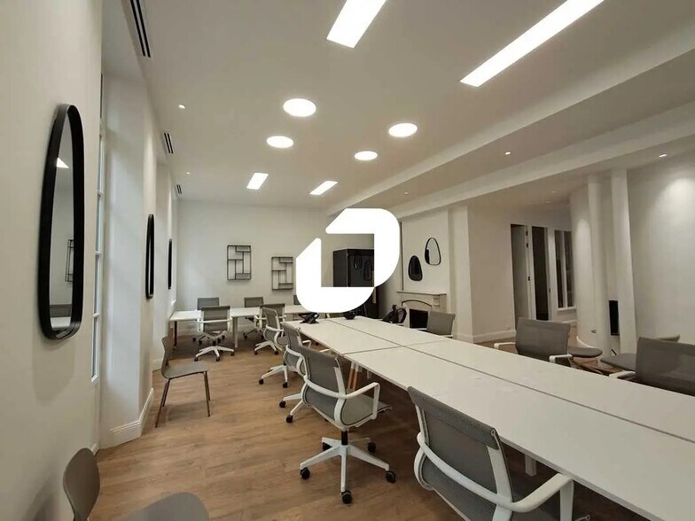 Office in Bordeaux for lease - Interior Photo - Image 3 of 9