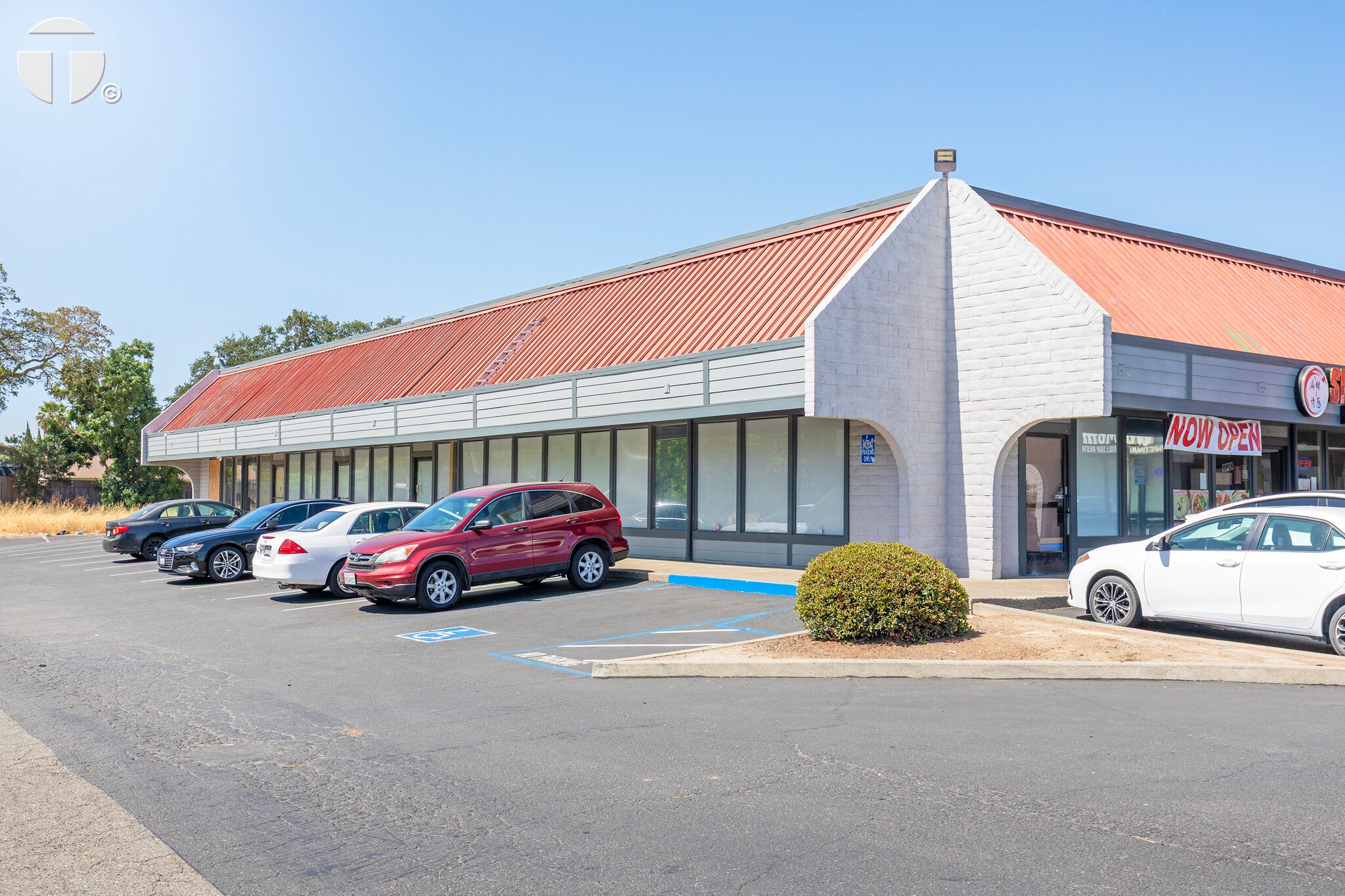 9555 Folsom Blvd, Sacramento, CA for lease Building Photo- Image 1 of 11