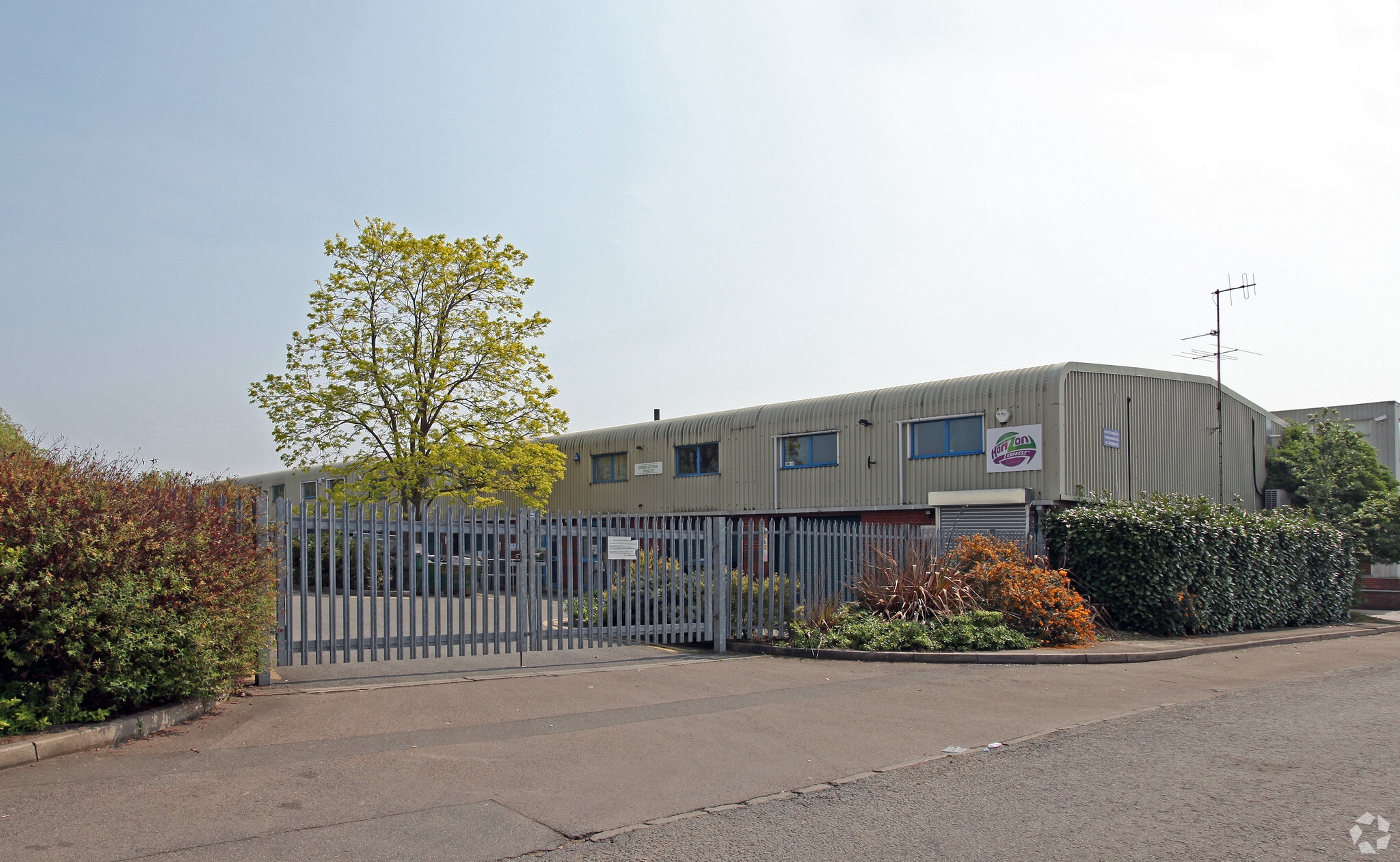 Woodlands Park Ave, Maidenhead for sale Primary Photo- Image 1 of 1