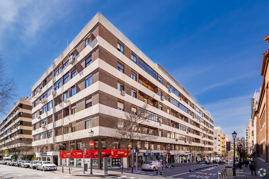 Calle Andrés Mellado, 35, Madrid, Madrid for sale - Primary Photo - Image 3 of 4