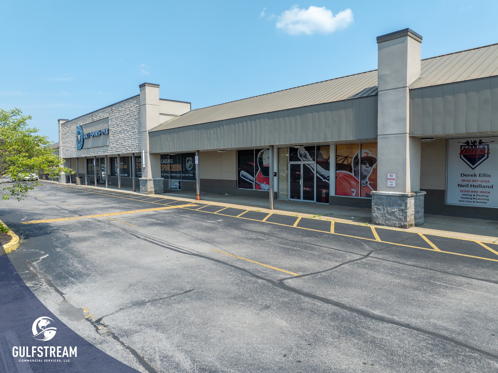 650-712 Eastern Blvd, Clarksville, IN for lease Building Photo- Image 1 of 2