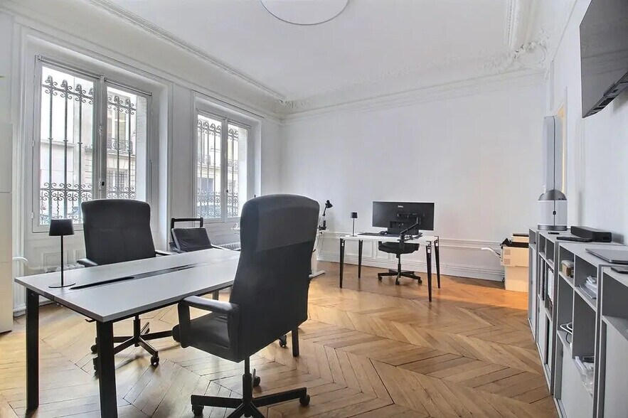 Office in Paris for lease - Interior Photo - Image 2 of 5