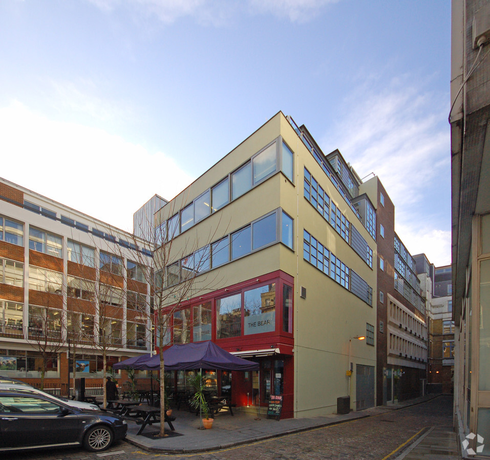 2-5 St Johns Sq, London, EC1M 4DE | LoopNet