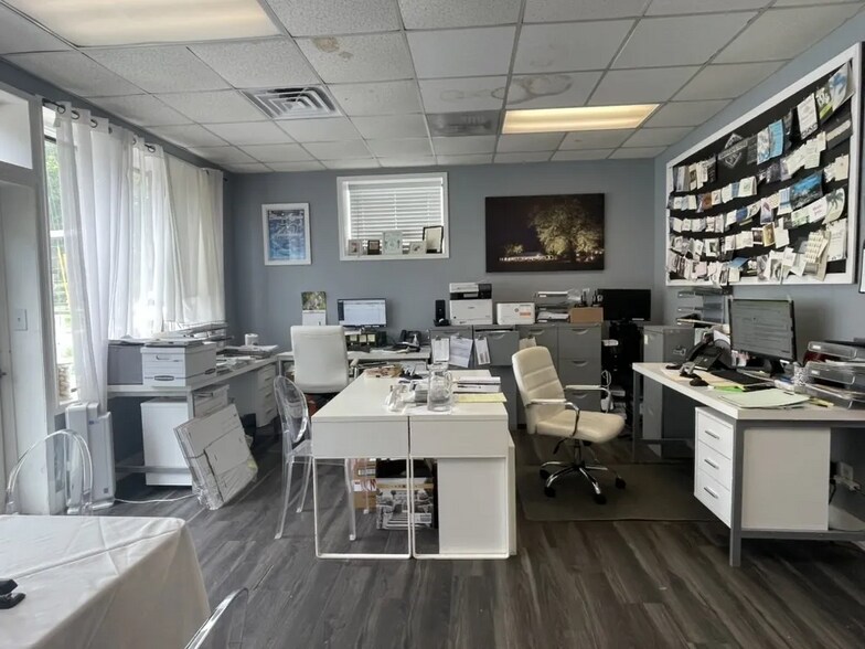 214 Intendencia St, Pensacola, FL for lease - Interior Photo - Image 3 of 15