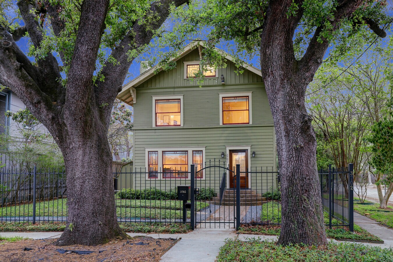 3702 Mount Vernon St, Houston, TX 77006