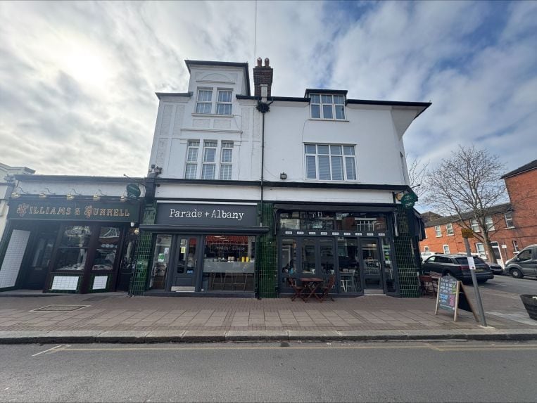 19-21 The Parade, Claygate for sale - Building Photo - Image 2 of 9
