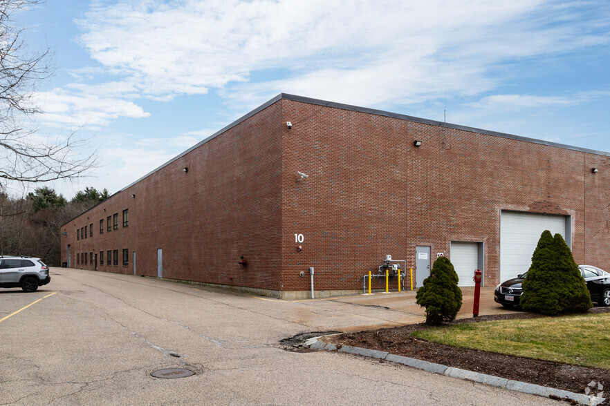 10 Panas Rd, Foxboro, MA for lease - Primary Photo - Image 1 of 4