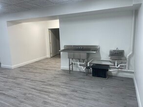 815 E Superior Ave, Cleveland, OH for lease Building Photo- Image 1 of 14