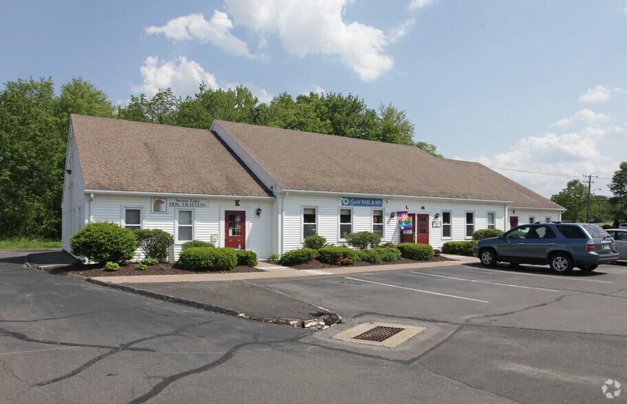 244 Farms Village Rd, Simsbury, CT for lease - Building Photo - Image 2 of 25