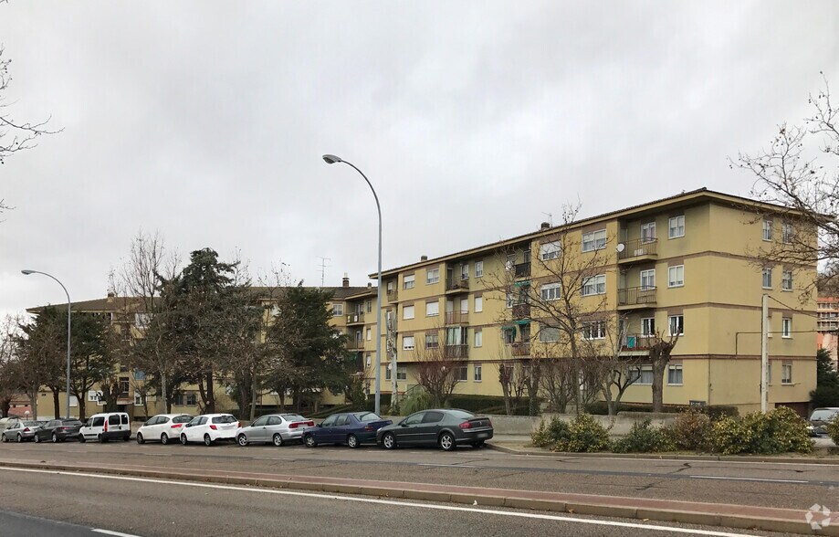 in Segovia, Segovia for sale - Primary Photo - Image 1 of 1