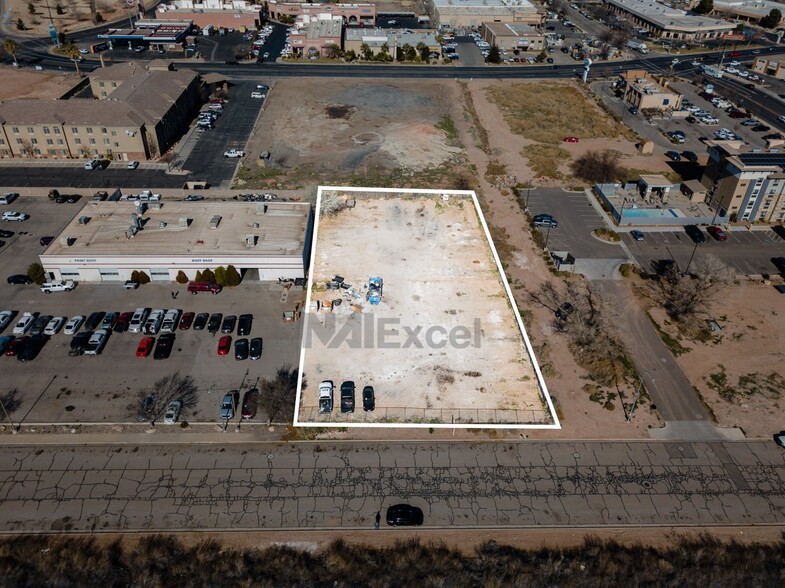 1670 200 E, Saint George, UT for lease - Primary Photo - Image 1 of 2