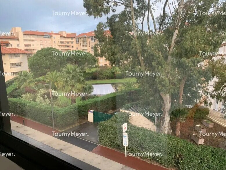 Office in Biarritz for sale - Building Photo - Image 2 of 9