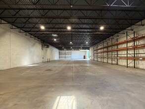 260 Shady Ln, Manchester, PA for lease Building Photo- Image 2 of 13