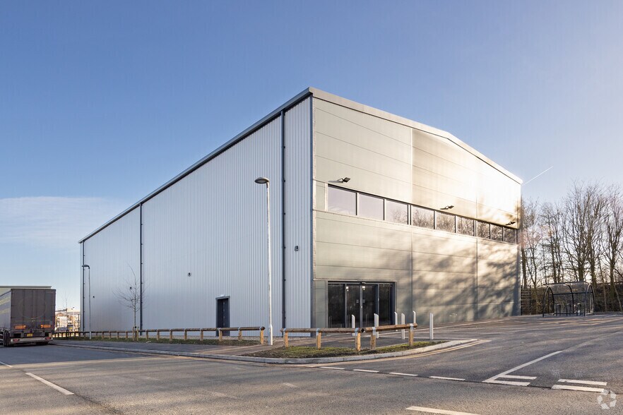 Wakefield Rd, Morley for sale - Building Photo - Image 1 of 1