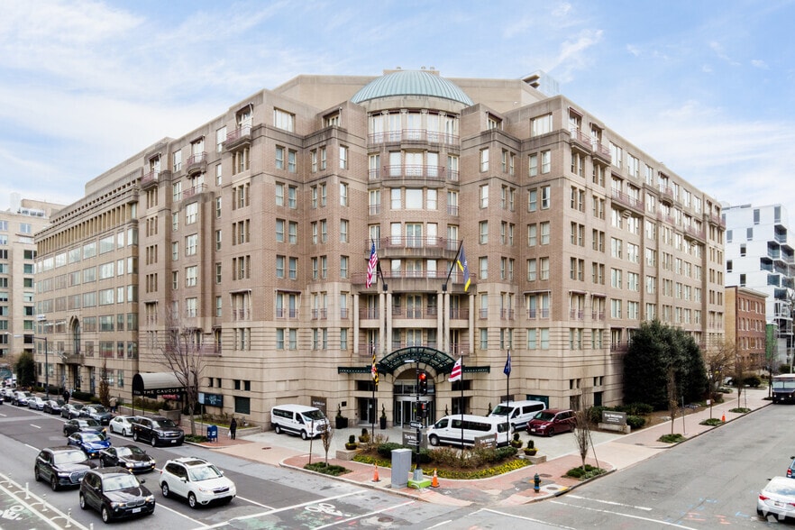 2350 M St NW, Washington, DC for lease - Building Photo - Image 2 of 3