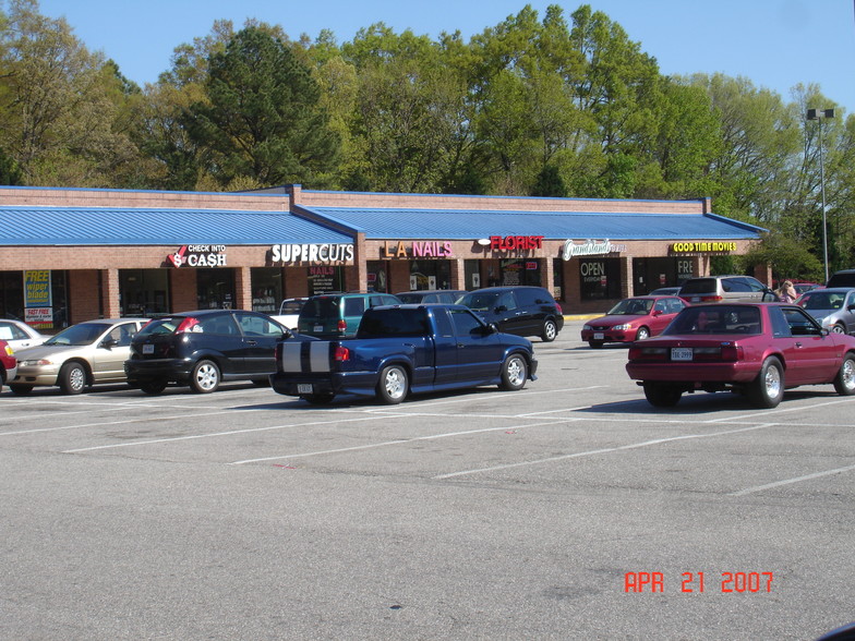 954 J Clyde Morris Blvd, Newport News, VA for lease - Building Photo - Image 3 of 4