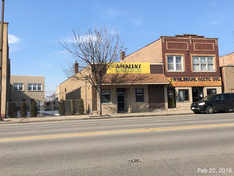 6154 S Archer Rd, Summit Argo, IL 60501