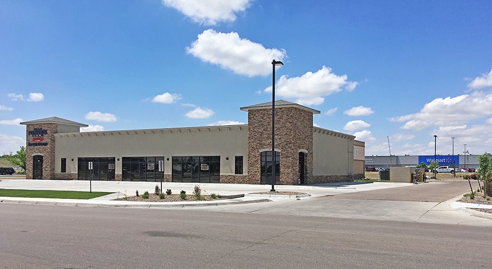 3102 E Kansas Ave, Garden City, KS for sale - Building Photo - Image 1 of 1