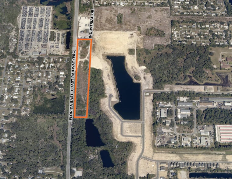 5815 Industrial Dr, Cocoa, FL for sale - Building Photo - Image 3 of 3