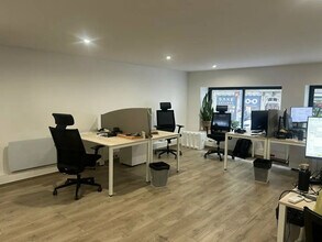 Office in Lyon for lease Building Photo- Image 2 of 8