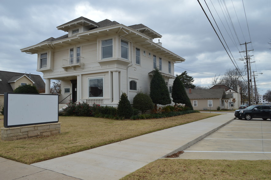 502 S Duck St, Stillwater, OK for lease - Building Photo - Image 1 of 10