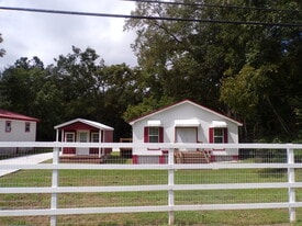 450 S Oak St, Jackson GA - Owner Financed Property