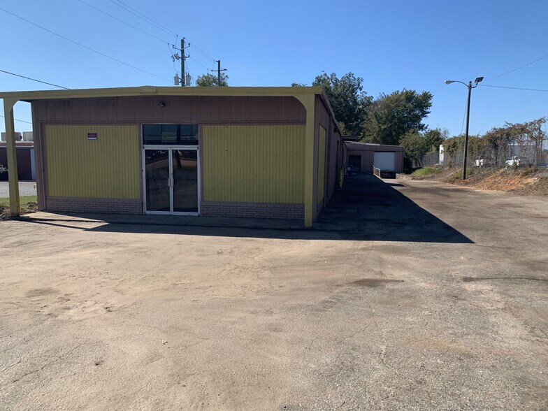 4521 Broadway, Macon-Bibb, GA for sale - Building Photo - Image 1 of 1