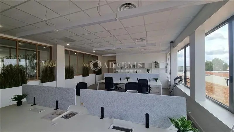 Office in VILLENEUVE-D'ASCQ for lease - Building Photo - Image 3 of 10