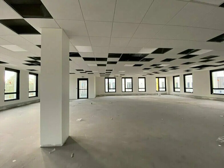 Office in Rillieux-la-Pape for sale - Interior Photo - Image 2 of 9