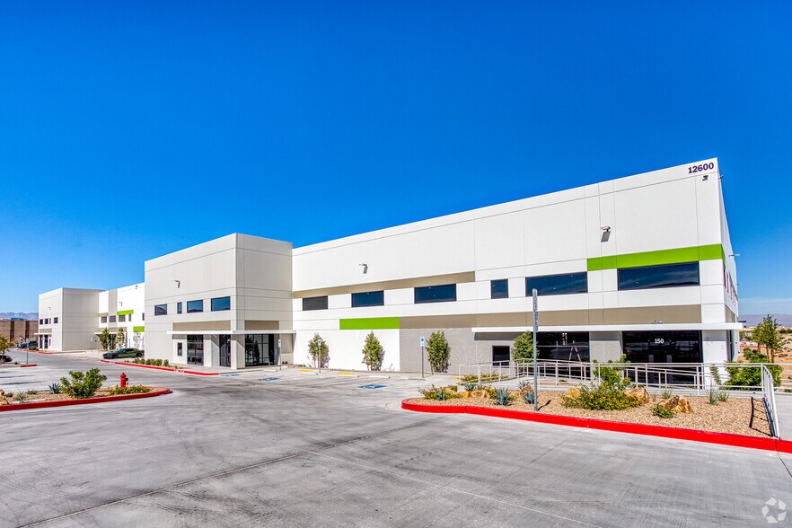 12600 Chaparral Rd, Henderson, NV 89044