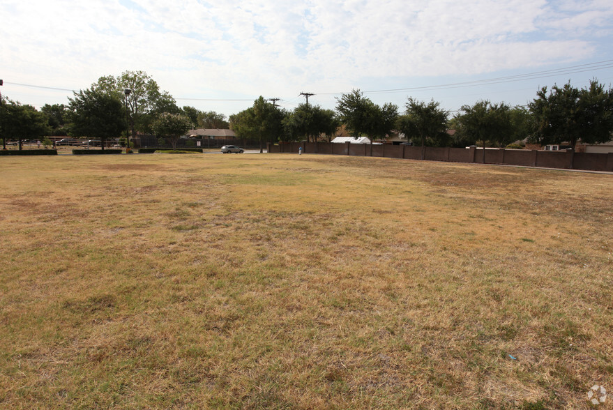 7803 Alma Dr, Plano, TX for lease - Building Photo - Image 3 of 5