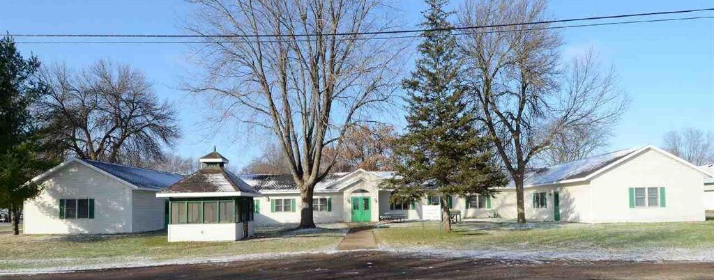 E11062 Center Rd, North Freedom, WI for sale Primary Photo- Image 1 of 1