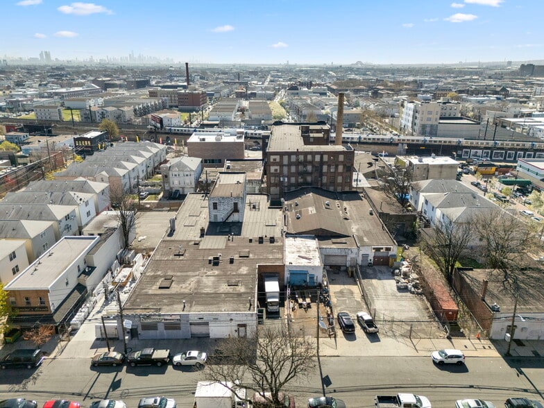 116-130 Orchard St, Newark, NJ for sale - Building Photo - Image 3 of 18