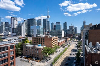 185 Spadina Ave, Toronto, ON - AERIAL map view
