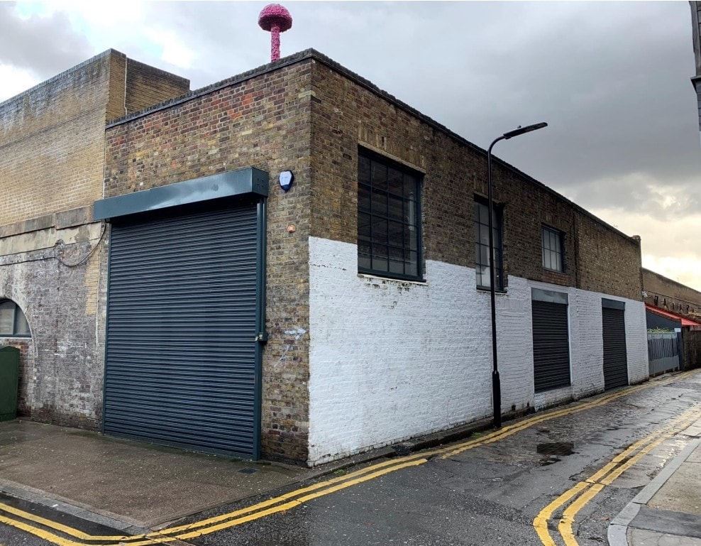 322-324 Acton Mews, London for sale Primary Photo- Image 1 of 1