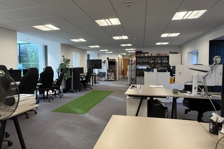 Higher Mill Ln, Buckfast for lease Interior Photo- Image 1 of 6