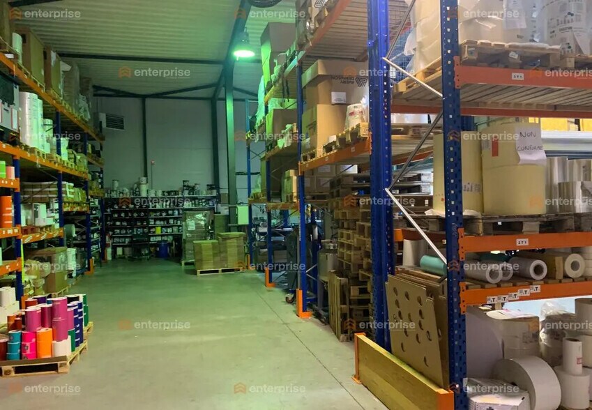 Flex in Pont-à-Marcq for lease - Building Photo - Image 3 of 8