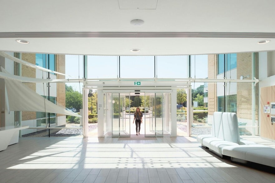 Affinity Two, 3000A Parkway, Solent Business Park, Fareham for lease - Building Photo - Image 3 of 21